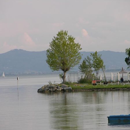 Appartamento Vacanze Magnolia E Glicine Tuoro sul Trasimeno Exterior foto